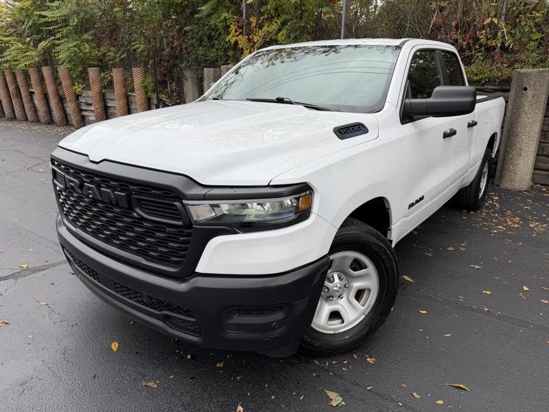 RAM 1500 Tradesman Quad Cab 4WD 2025