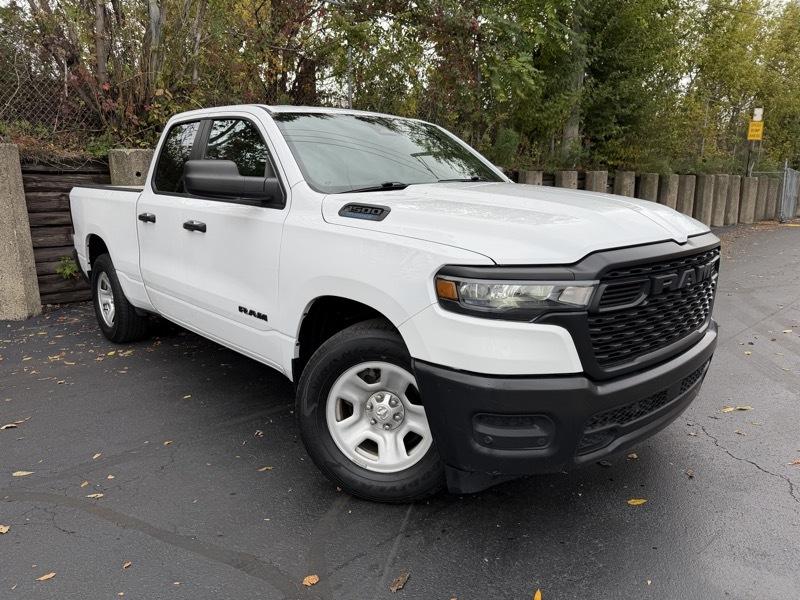 RAM 1500 Tradesman Quad Cab 4WD 2025