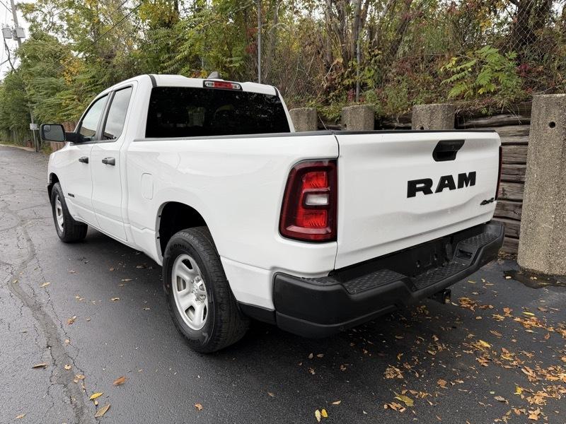 RAM 1500 Tradesman Quad Cab 4WD 2025