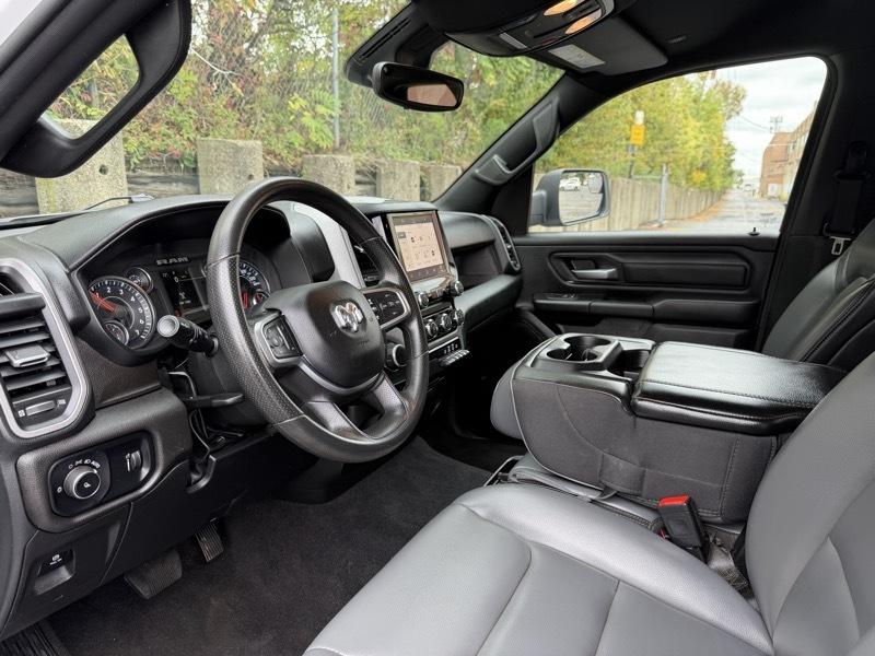 RAM 1500 Tradesman Quad Cab 4WD 2025
