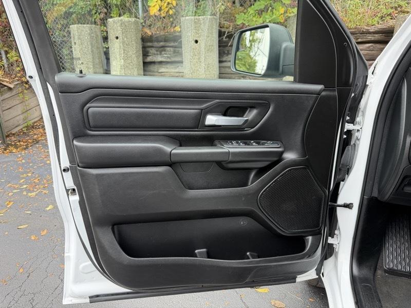 RAM 1500 Tradesman Quad Cab 4WD 2025