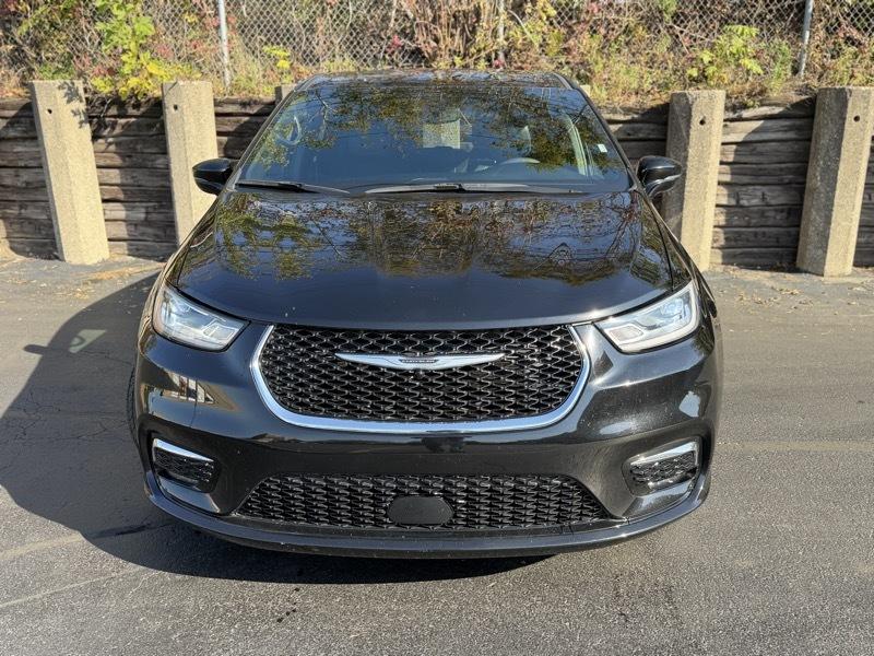 Chrysler Pacifica Select 2025