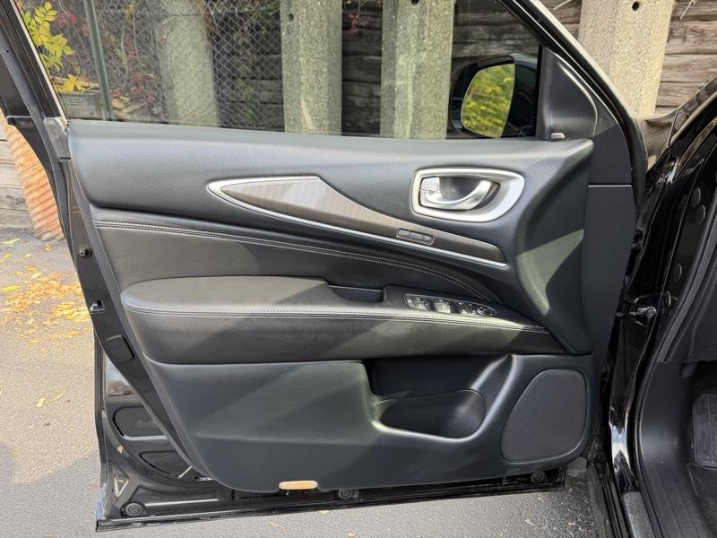 Infiniti QX60 LUXE AWD 2019
