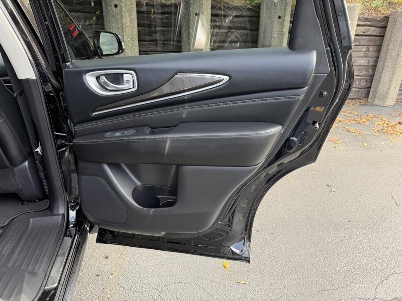 Infiniti QX60 LUXE AWD 2019
