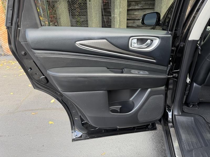 Infiniti QX60 LUXE AWD 2019
