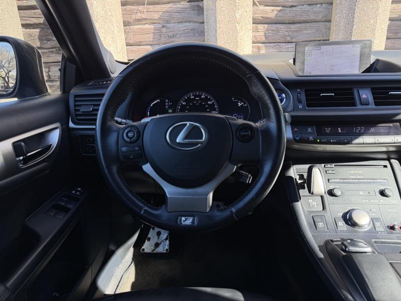 Lexus CT 200h Base 2015