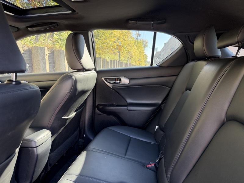 Lexus CT 200h Base 2015