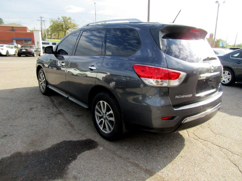 Nissan Pathfinder 4WD 4dr SV 2014