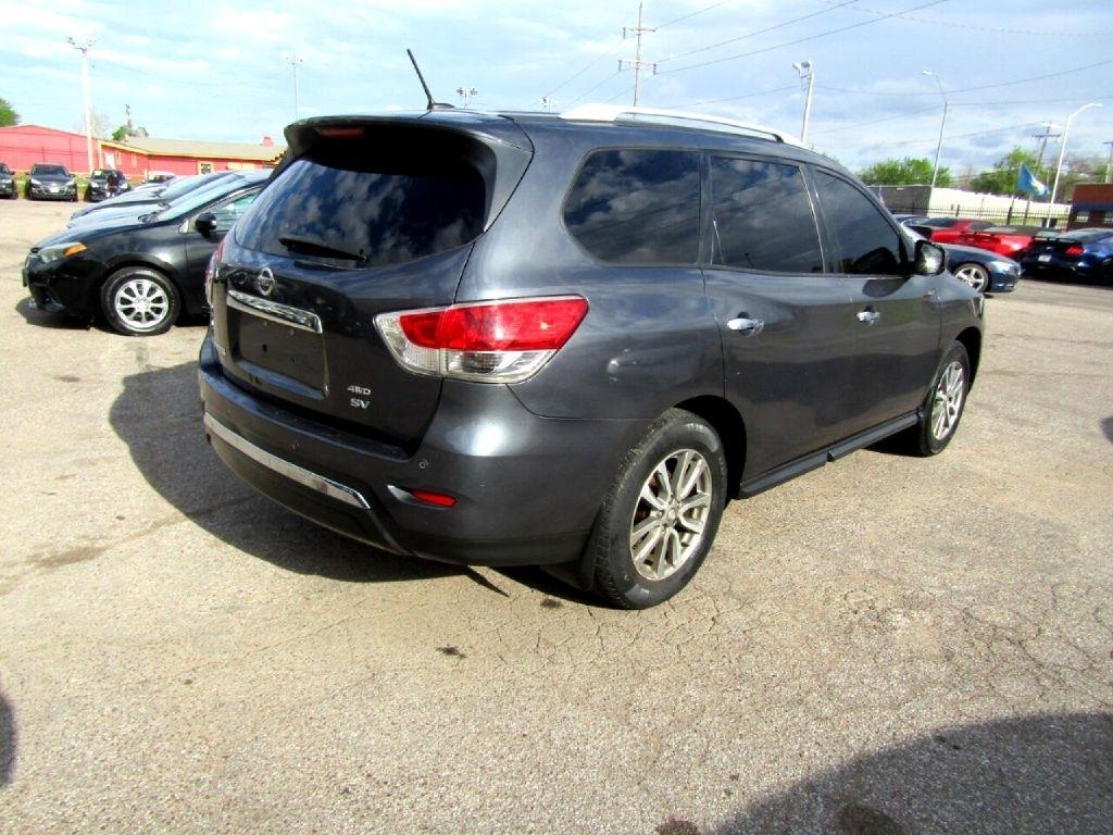Nissan Pathfinder 4WD 4dr SV 2014