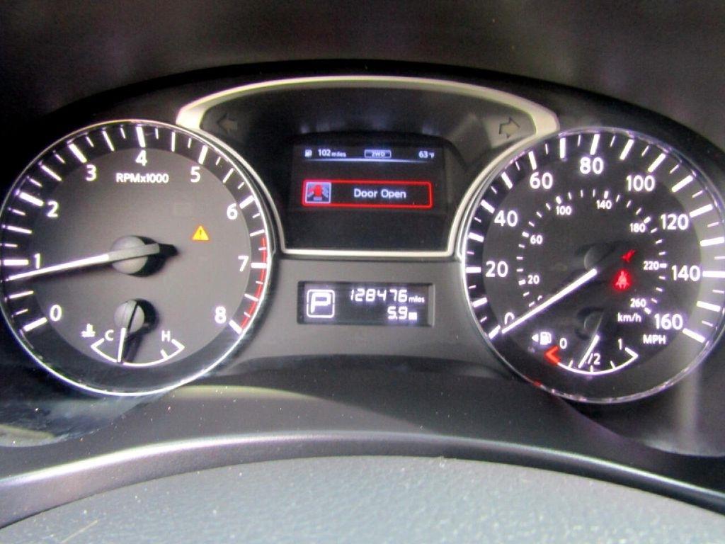 Nissan Pathfinder 4WD 4dr SV 2014