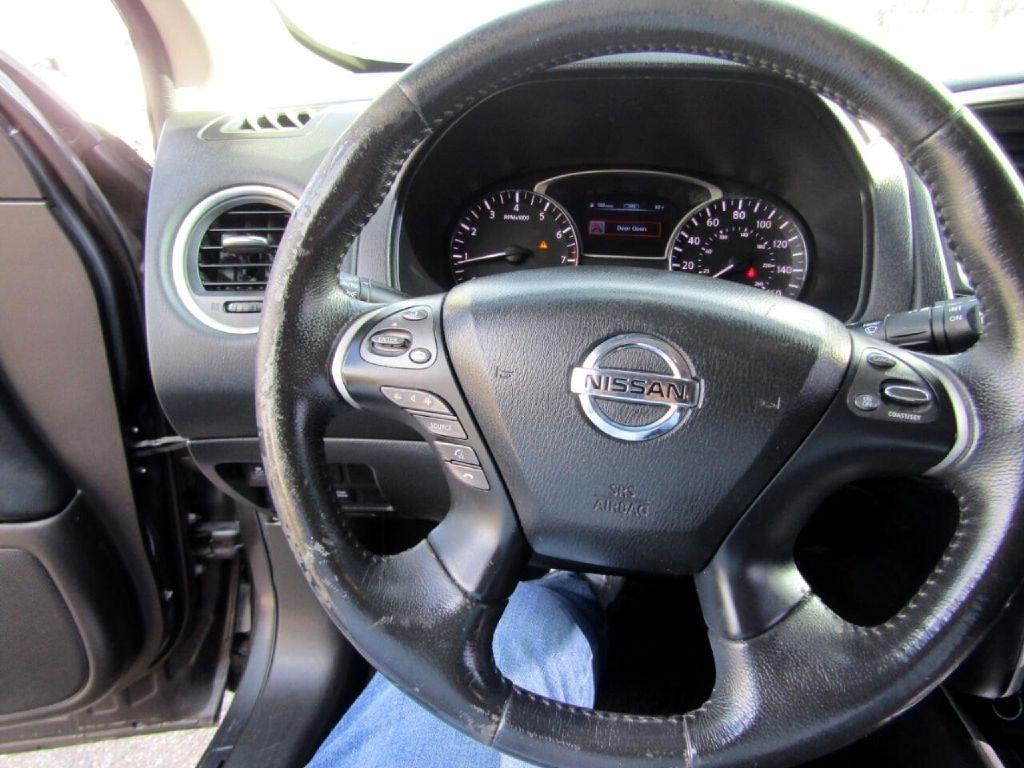Nissan Pathfinder 4WD 4dr SV 2014