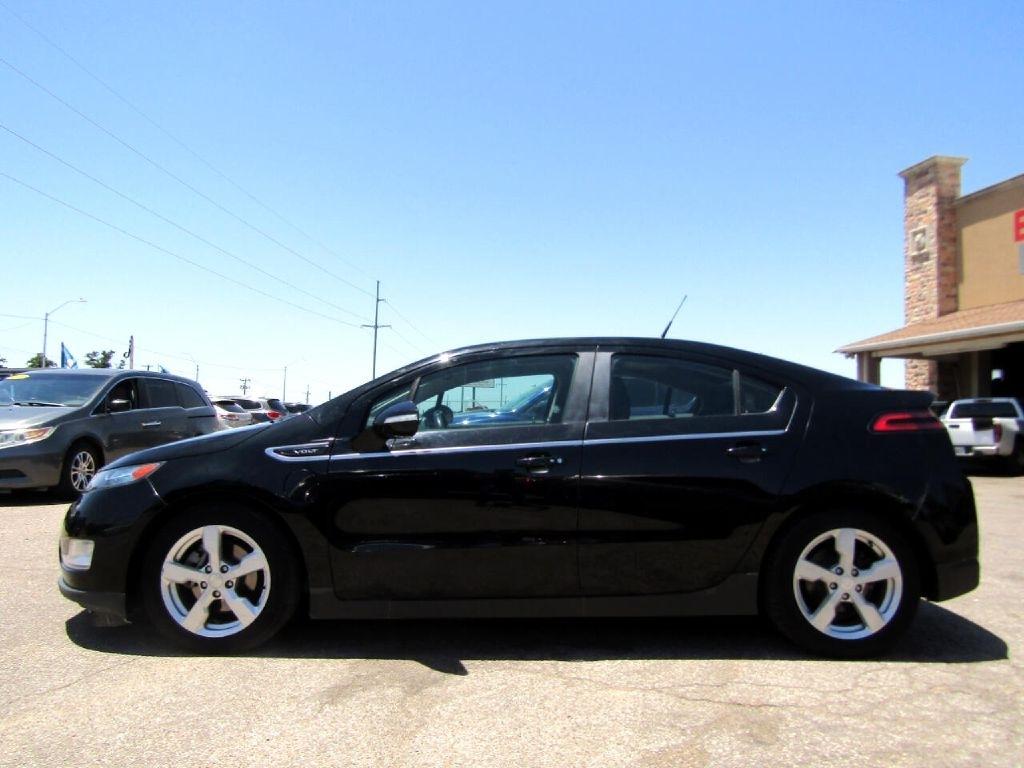 Chevrolet Volt  2012