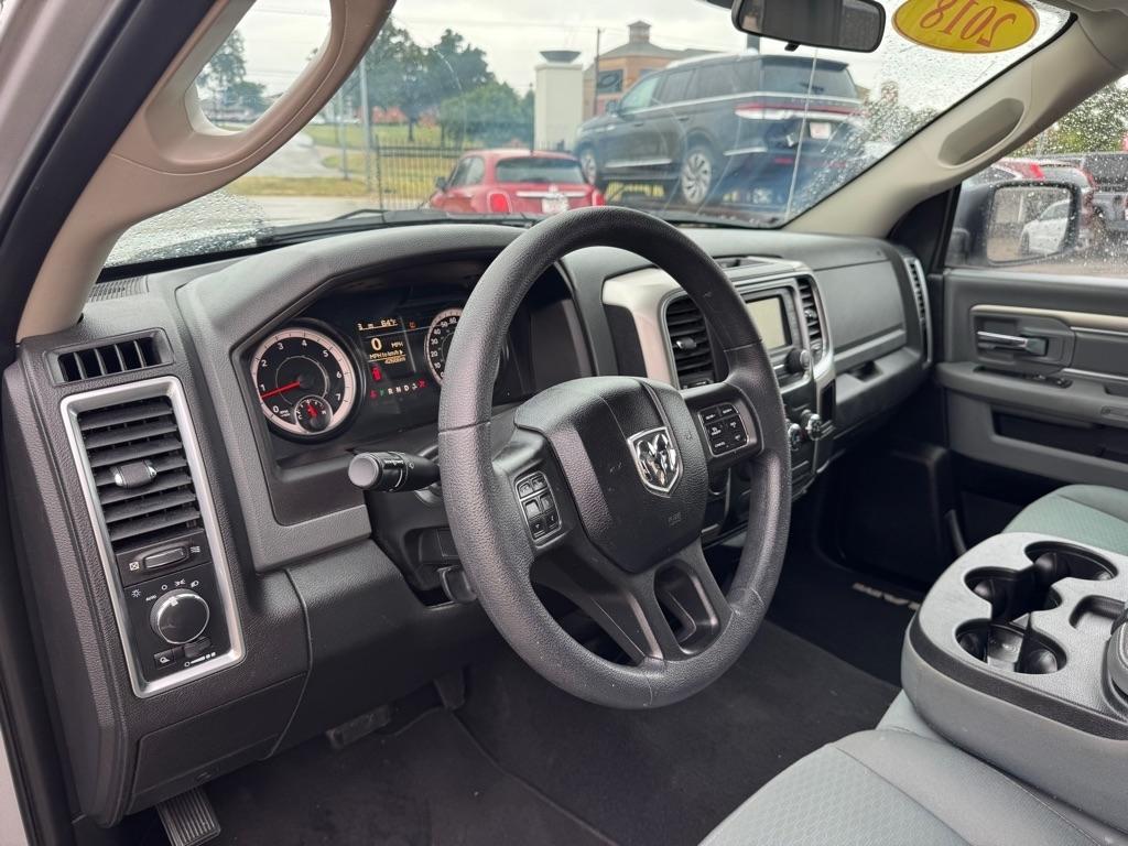 RAM 1500 SLT Quad Cab 2WD 2018