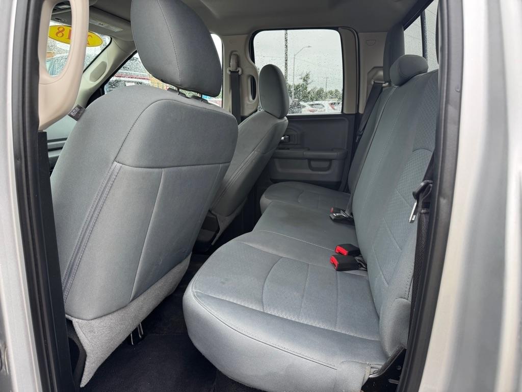 RAM 1500 SLT Quad Cab 2WD 2018