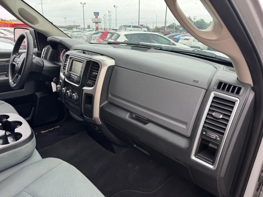 RAM 1500 SLT Quad Cab 2WD 2018