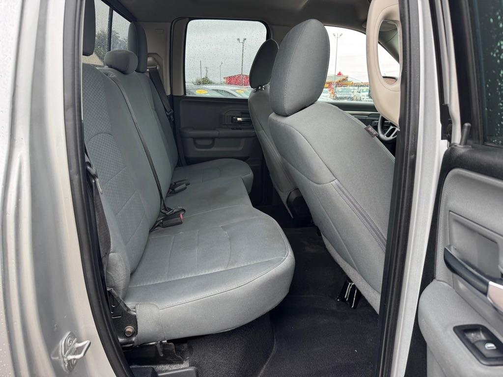 RAM 1500 SLT Quad Cab 2WD 2018