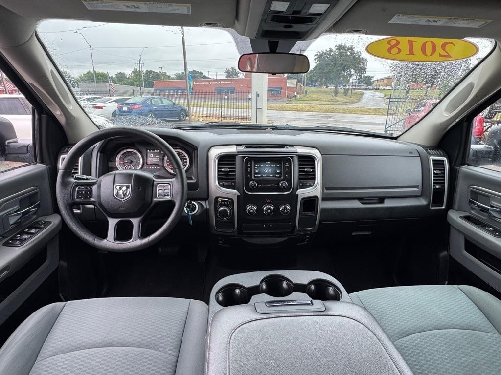 RAM 1500 SLT Quad Cab 2WD 2018