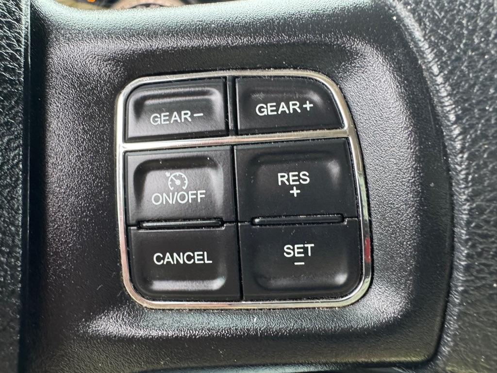 RAM 1500 SLT Quad Cab 2WD 2018
