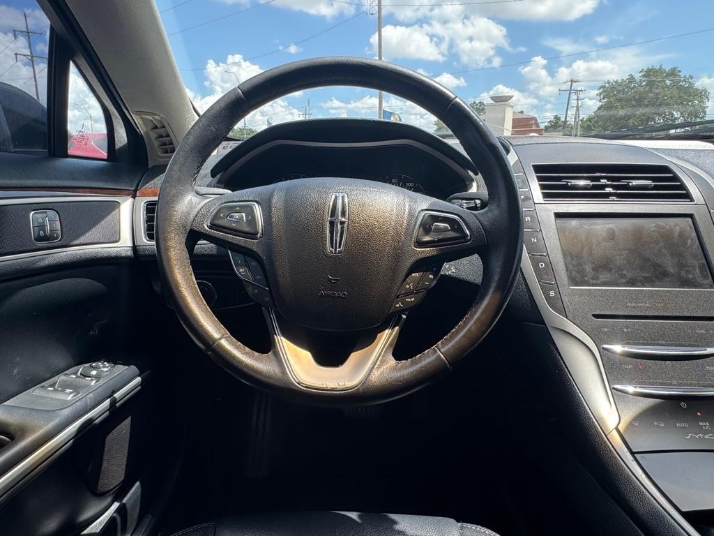 Lincoln MKZ  2015