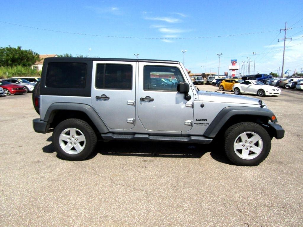 Jeep Wrangler Unlimited Sport 4WD 2017