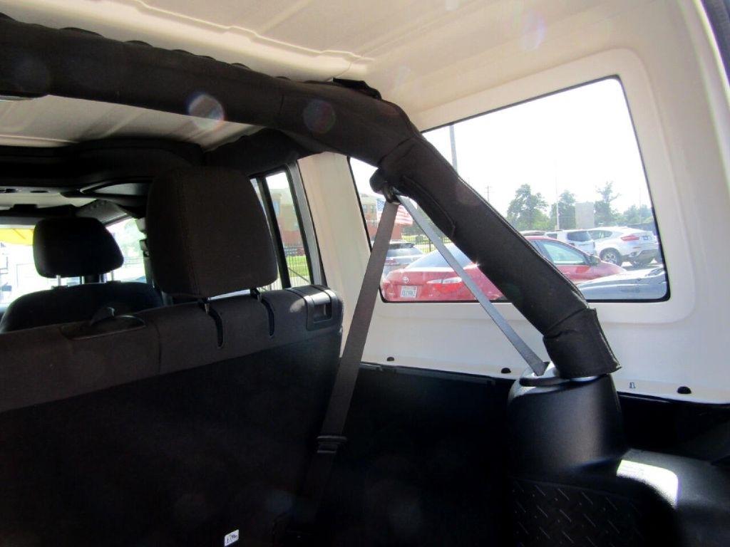 Jeep Wrangler Unlimited Sport 4WD 2017