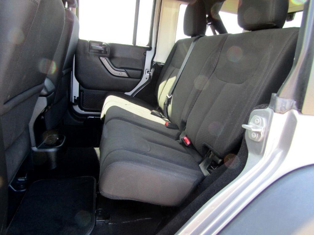 Jeep Wrangler Unlimited Sport 4WD 2017