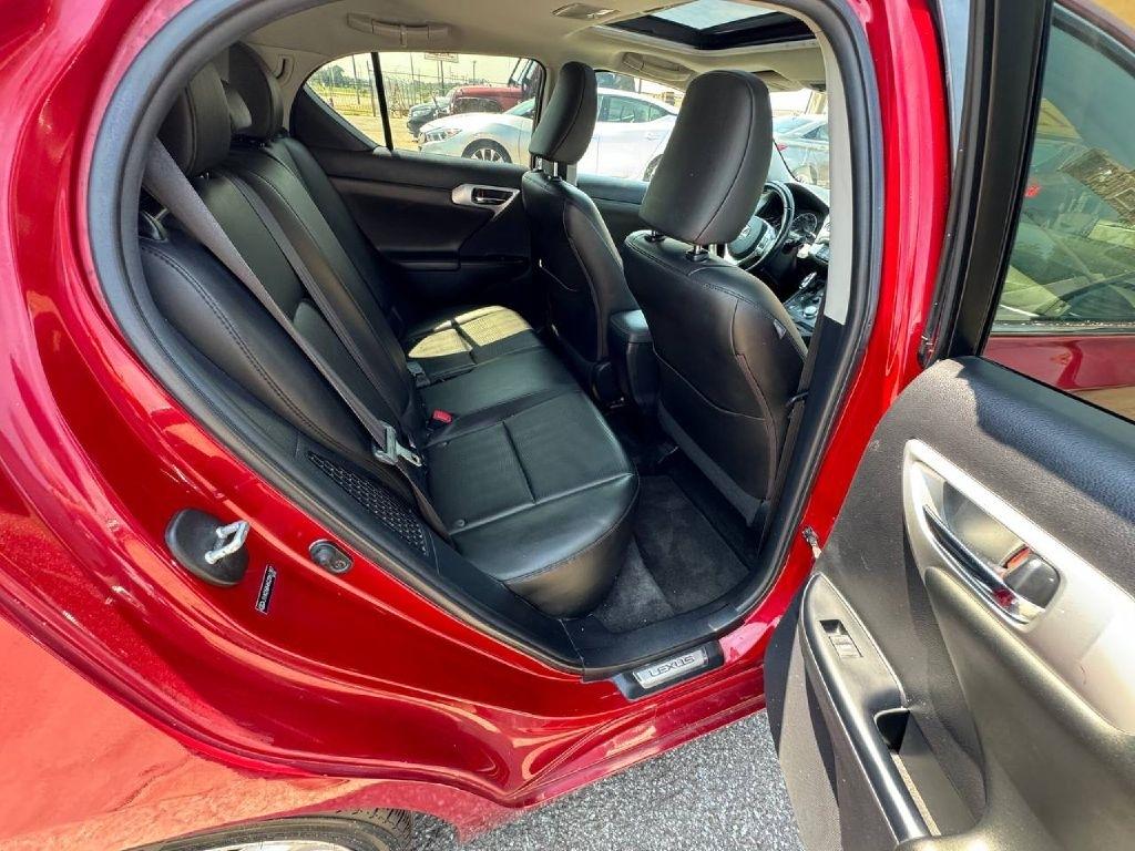 Lexus CT 200h Base 2012