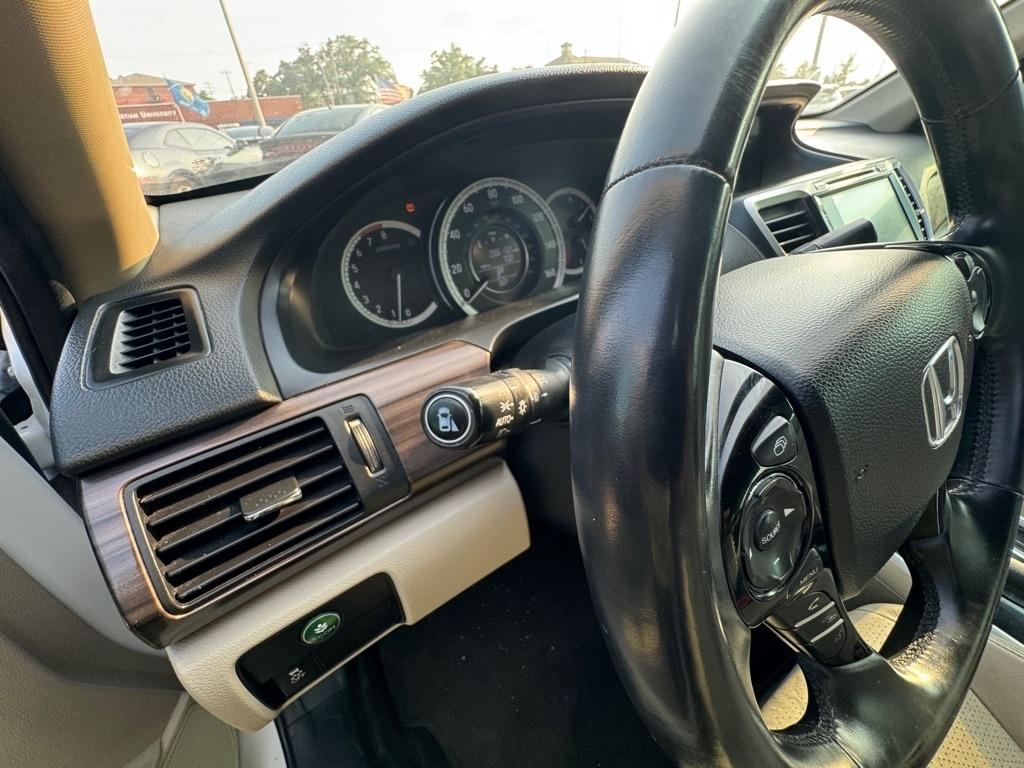 Honda Accord EX-L Sedan V6 6-Spd AT 2016