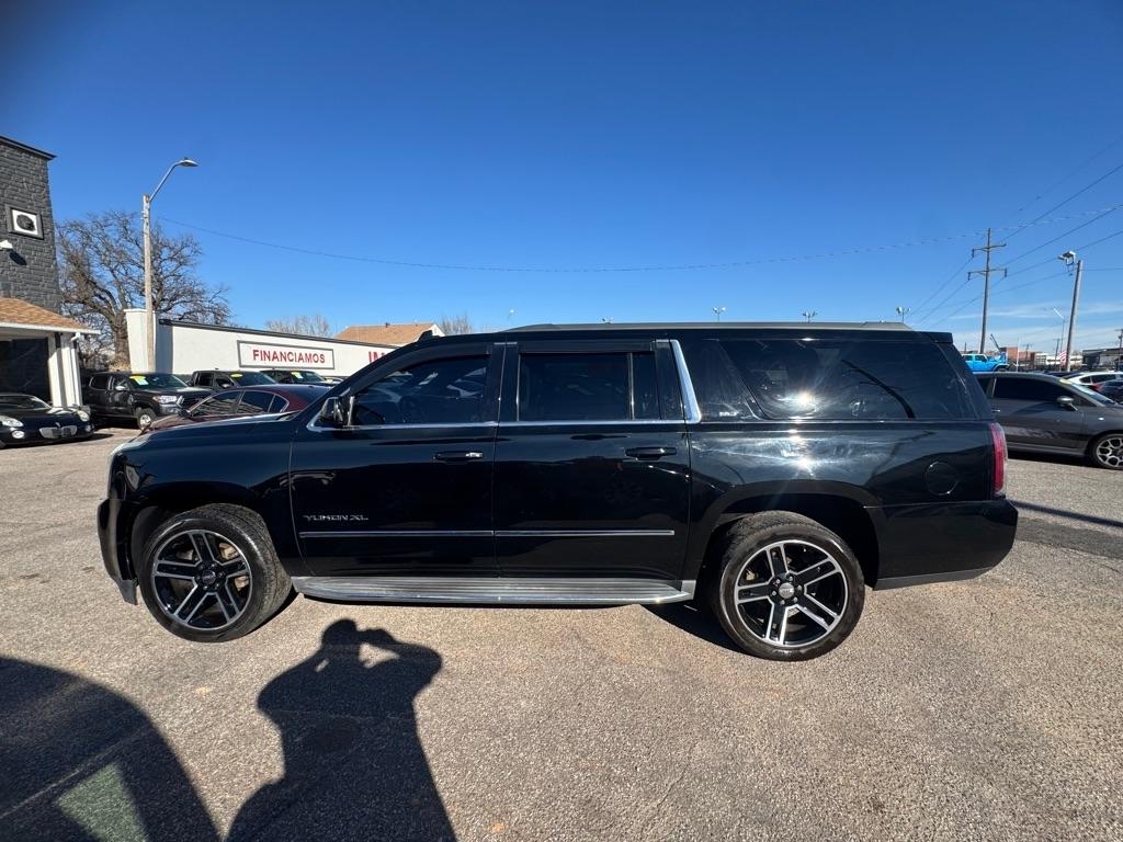 GMC Yukon XL SLT 1/2 Ton 4WD 2015