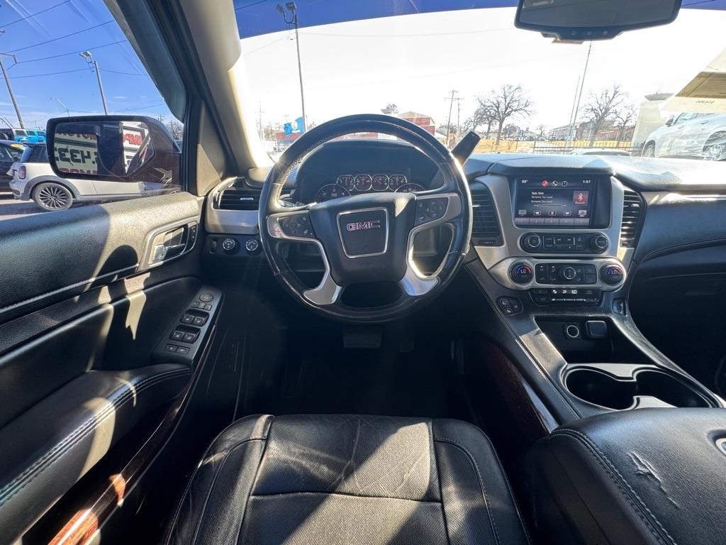 GMC Yukon XL SLT 1/2 Ton 4WD 2015