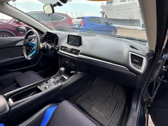Mazda MAZDA3 i Sport AT 4-Door 2017