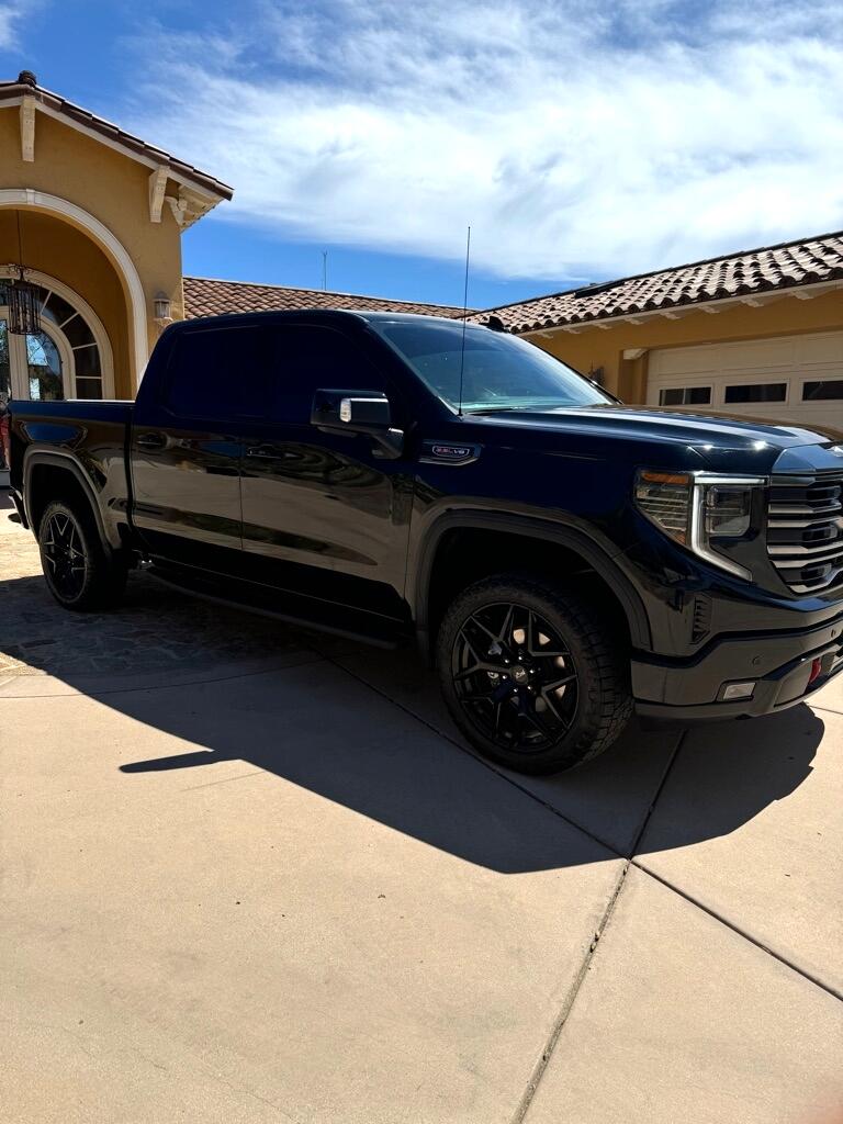 GMC Sierra 1500 AT4 Crew Cab 4WD 2024