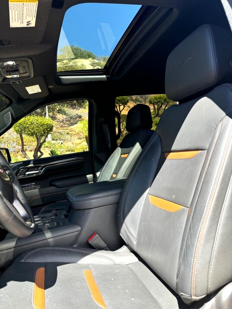 GMC Sierra 1500 AT4 Crew Cab 4WD 2024