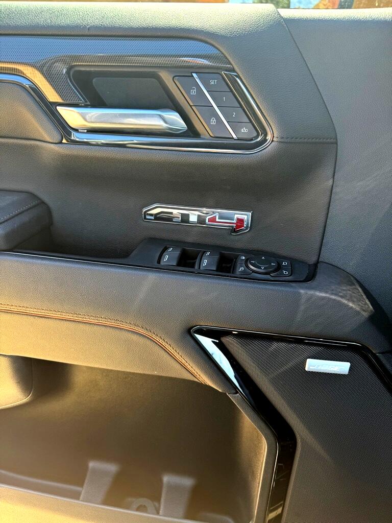 GMC Sierra 1500 AT4 Crew Cab 4WD 2024