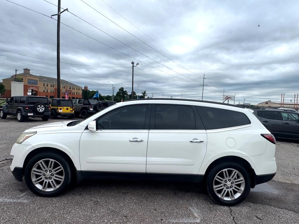 2015 Chevrolet Traverse 1LT photo 5