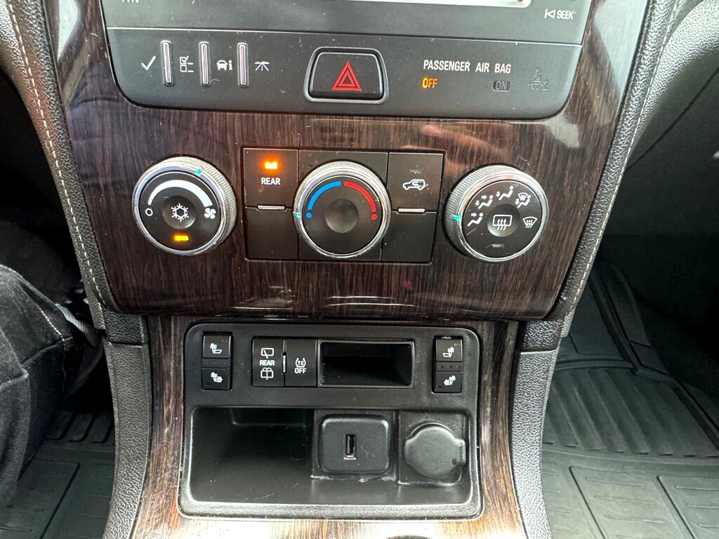 2015 Chevrolet Traverse 1LT photo 10