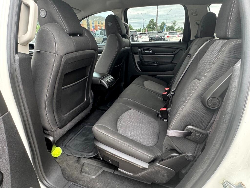 2015 Chevrolet Traverse 1LT photo 13