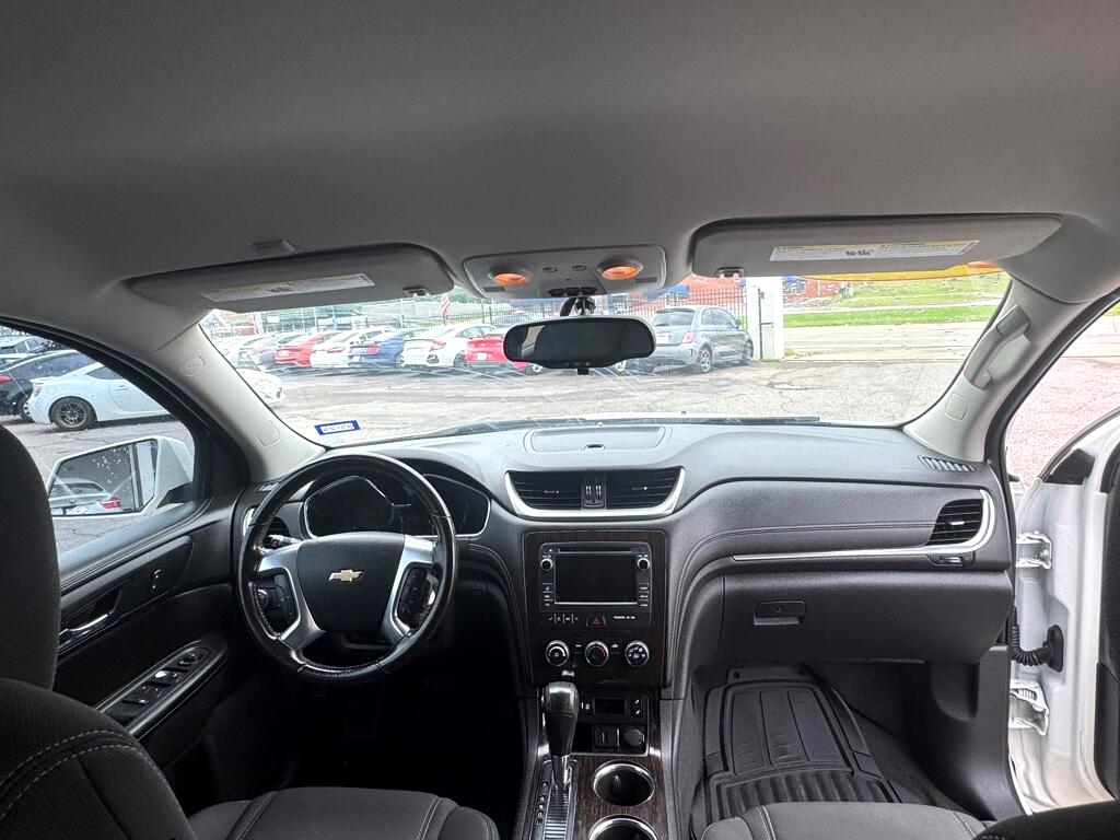 2015 Chevrolet Traverse 1LT photo 6