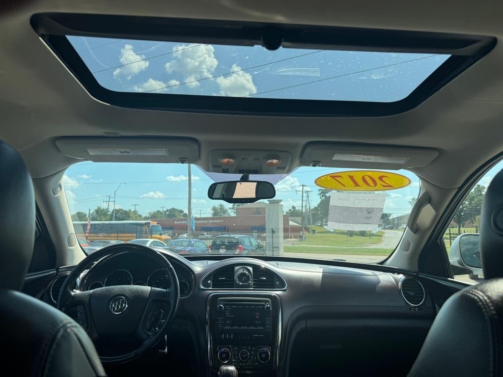 Buick Enclave FWD 4dr Leather 2017