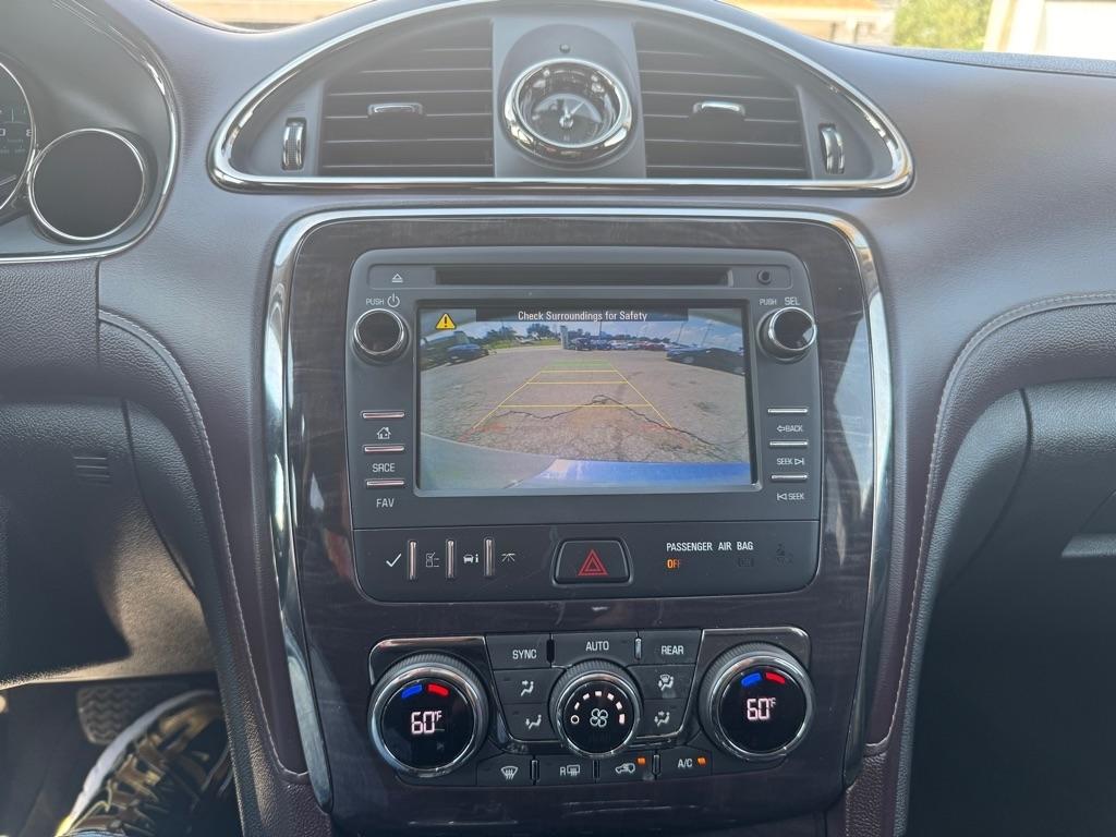 Buick Enclave FWD 4dr Leather 2017
