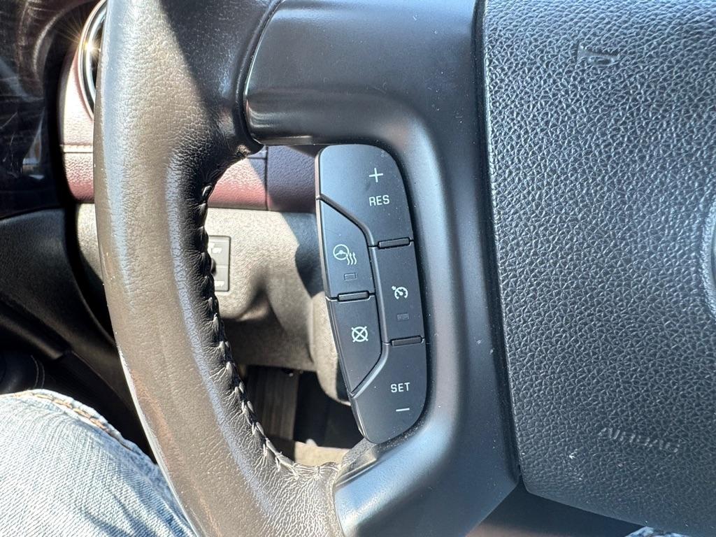 Buick Enclave FWD 4dr Leather 2017