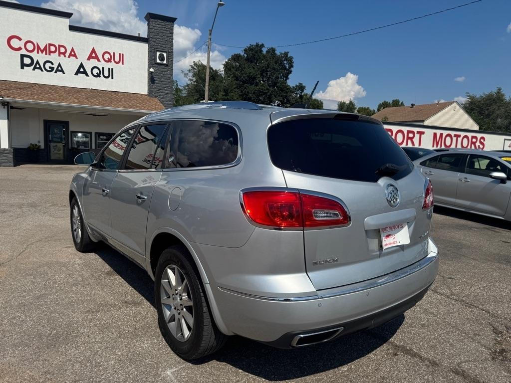 Buick Enclave FWD 4dr Leather 2017