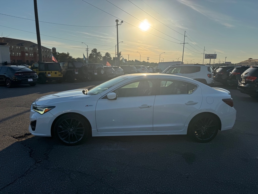 2022 Acura ILX Premium A-Spec photo 4