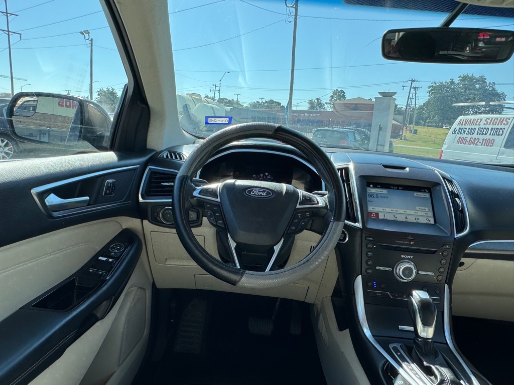 2018 Ford Edge Titanium photo 12