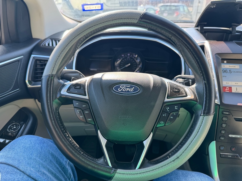 2018 Ford Edge Titanium photo 14
