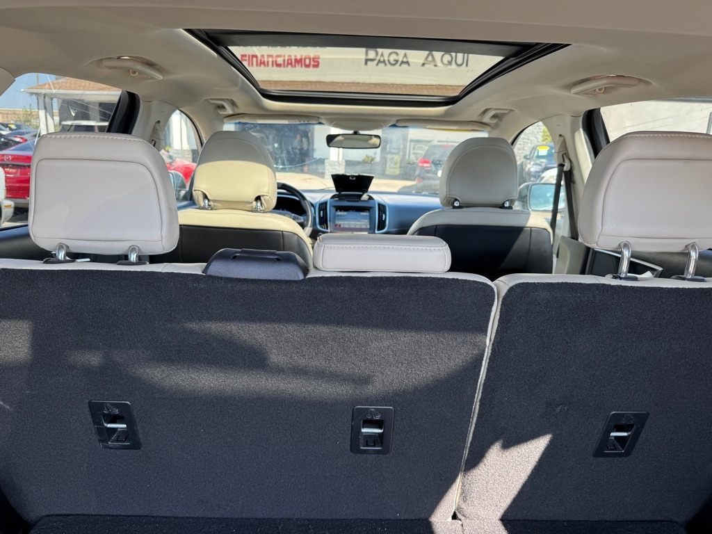 2018 Ford Edge Titanium photo 17