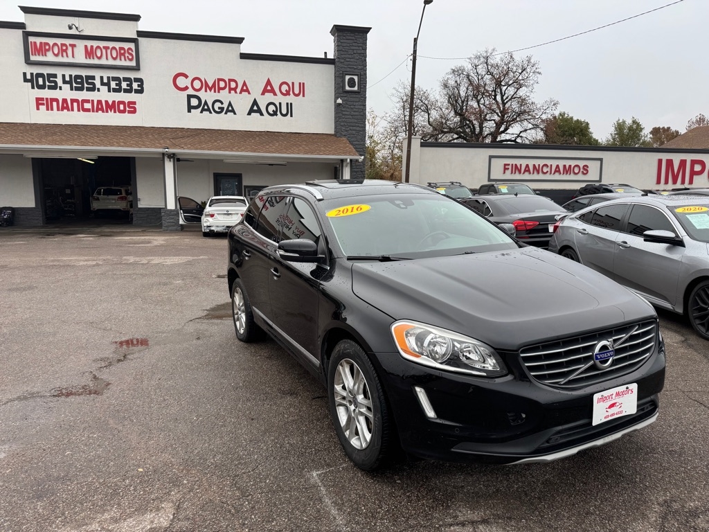 2016 Volvo XC60 T5 Drive-E Premier photo 2