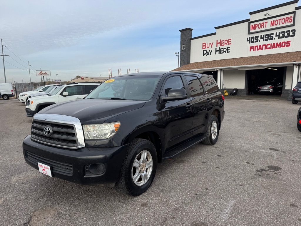 2009 Toyota Sequoia SR5's photo