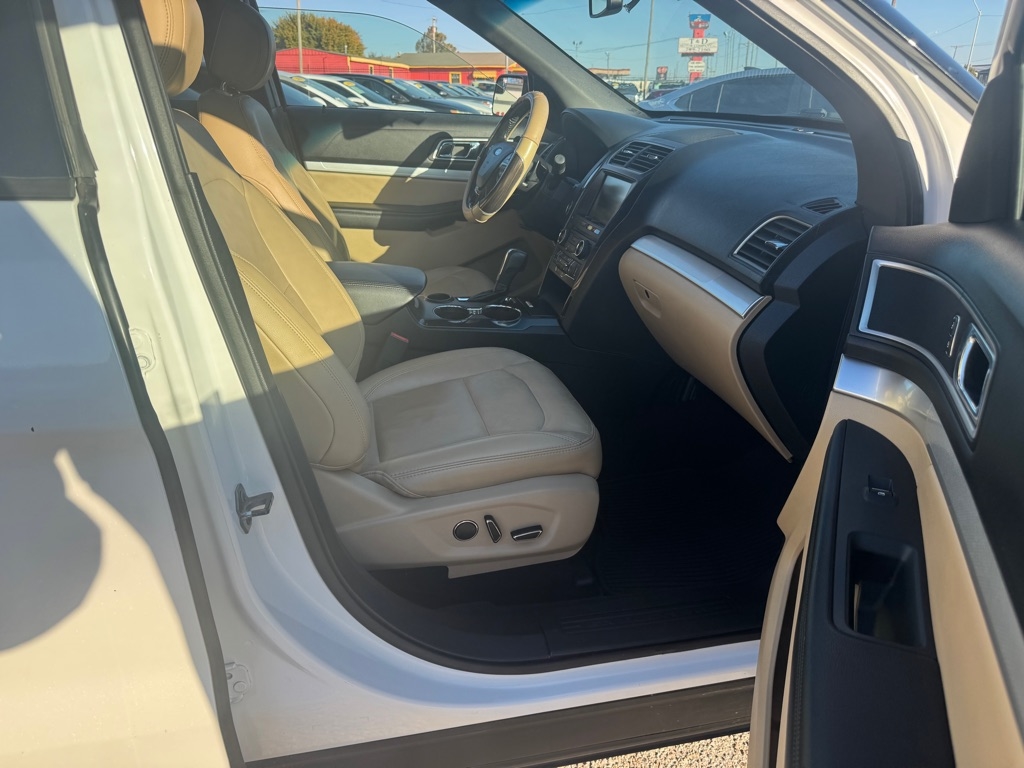 Ford Explorer XLT FWD 2016