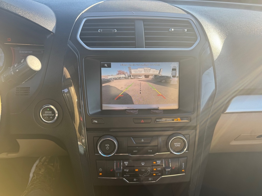 Ford Explorer XLT FWD 2016